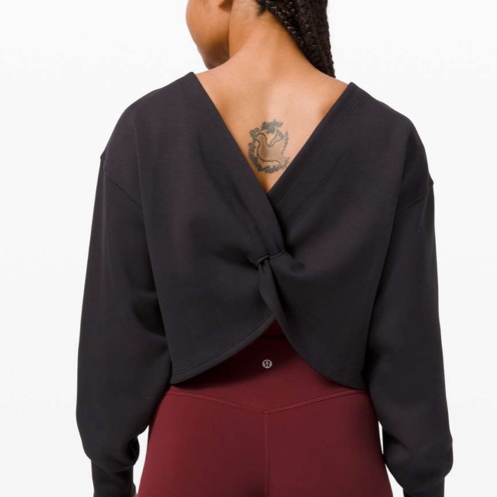 lululemon twist back to front pullover size 10
